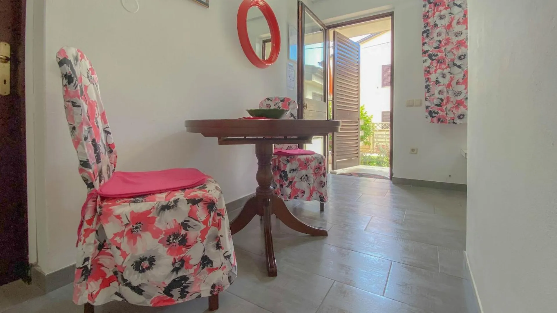 Marina No.1 Apartment Novigrad  0*, Novigrad (Istria) Croatia
